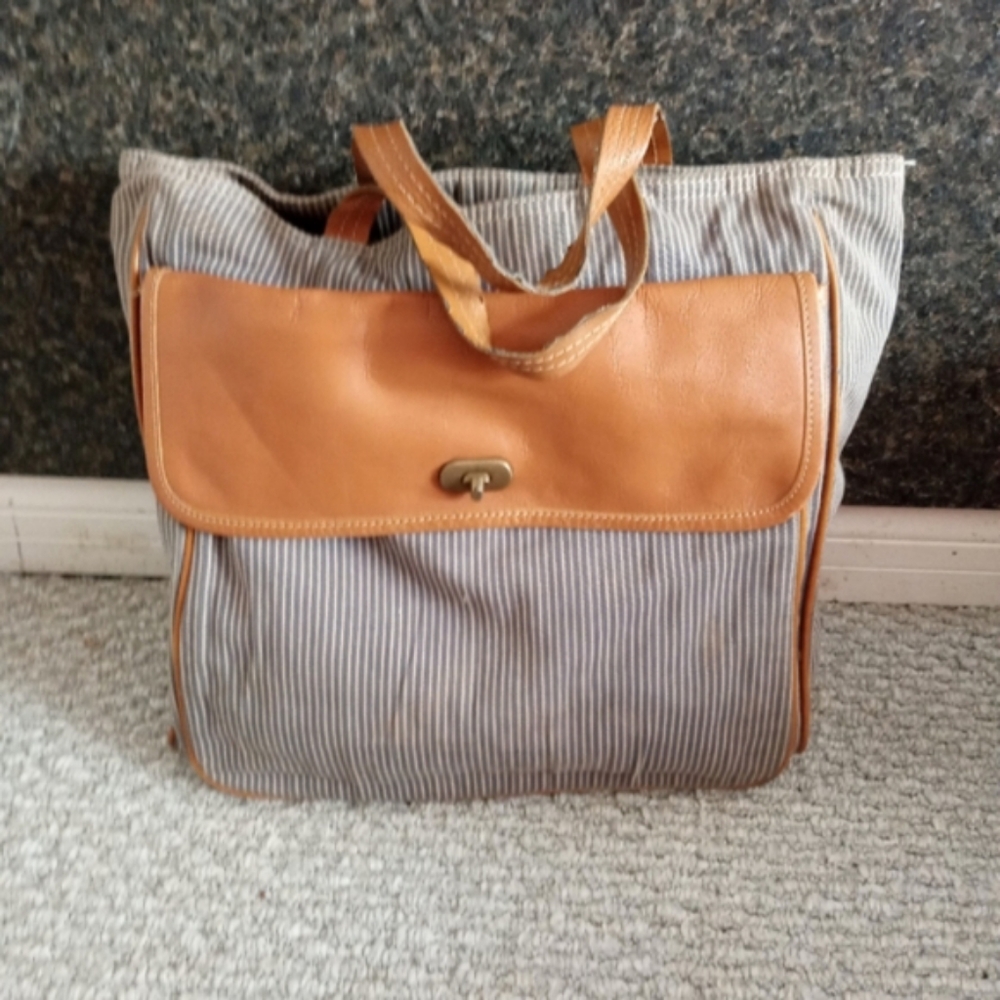GAP Tote Purse